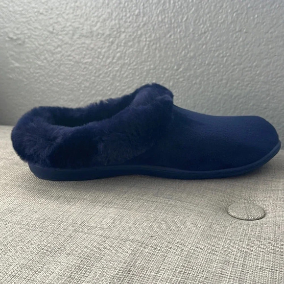 Dearfoam Signature Women's Slippers - Picture 3 of 8
